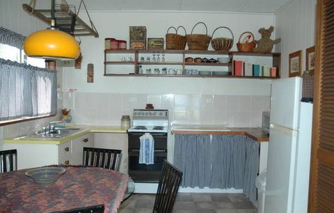 A Lake House At Burrill Lake - Accommodation Brisbane 4