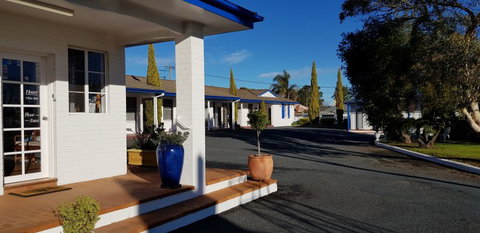 Colonial Motel - Accommodation Brisbane 0