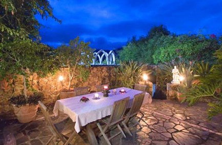 Castle On The Hill Bed And Breakfast - Accommodation Brisbane 2