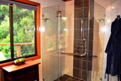 A Waterfall Hideout-Rainforest Cabin For Couples - Accommodation Brisbane 0