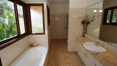 Abbies Beach House - Accommodation Brisbane 0