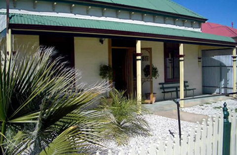 Emaroo Cottage On Argent Street - Accommodation Brisbane 1