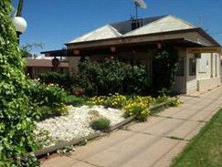 Silver Spade Motel - Accommodation Brisbane 0