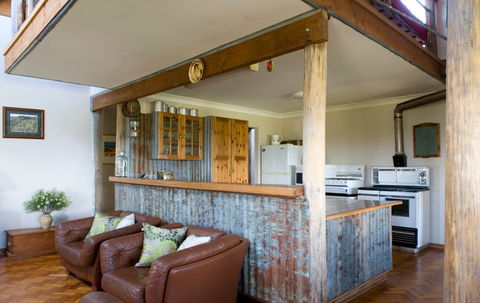 Yaraandoo Lakeside Retreat - Accommodation Brisbane 2