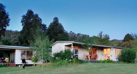 Queens Cottage - Accommodation Brisbane 0