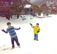 Snowbound Chalets - Accommodation Brisbane