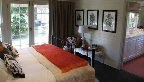 Book Barn Cottage - Accommodation Brisbane 2