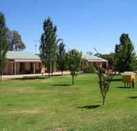 Narrandera Caravan Park - Accommodation Brisbane