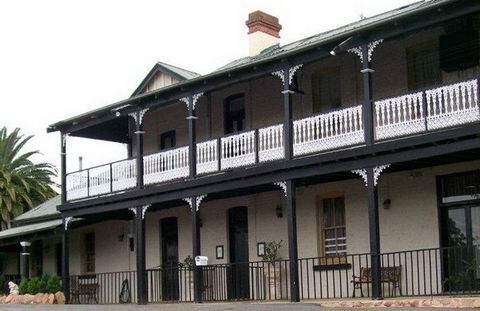 The Old Bridge Inn - Accommodation Brisbane 4
