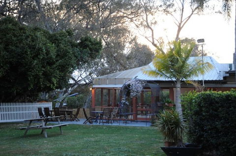 Artesian Spa Motel - Accommodation Brisbane 5