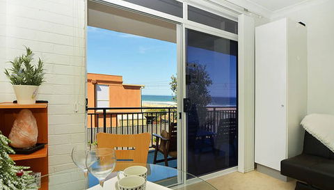 Beach Studio On Bombo - Accommodation Brisbane 4