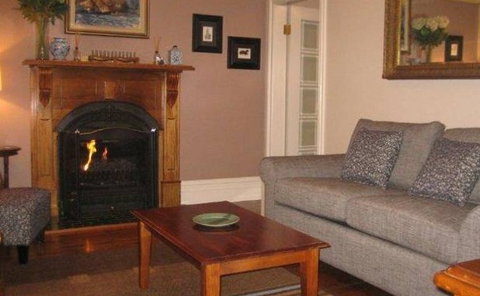 Bridal Falls Cottage - Accommodation Brisbane 4