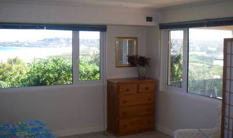 A Beach House Near Manly - Accommodation Brisbane 1