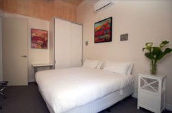 A Colourcity Apartments - Accommodation Brisbane 3