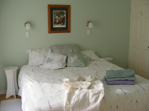 Alligator Creek QLD Accommodation Brisbane