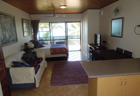 Mackay Beach Accommodation - Accommodation Brisbane 0
