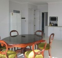 Olas Holiday House - Accommodation Brisbane