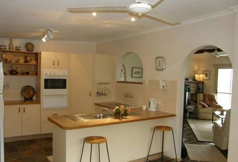 Waterfront Oasis - Accommodation Brisbane 2