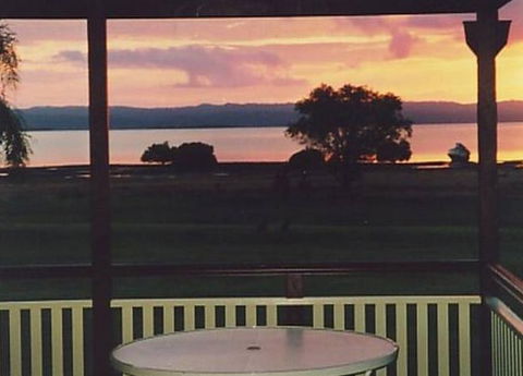 Waterfront Oasis - Accommodation Brisbane 3