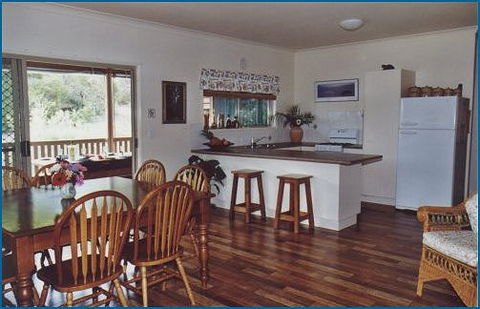 Fraser Island Hideaway - Accommodation Brisbane 2