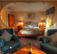 Honeysuckle Cottages and The Rocks Restaurant - Accommodation Brisbane