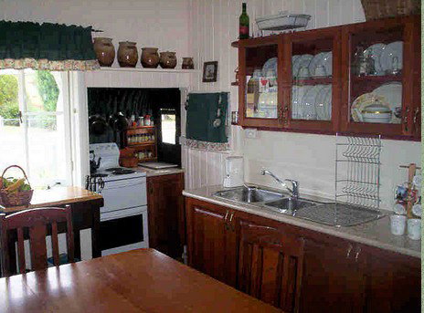 Dillons Cottage - Accommodation Brisbane 0