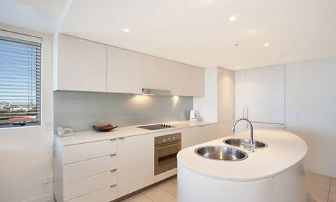 Grand Mercure Apartments Coolangatta - Accommodation Brisbane 3