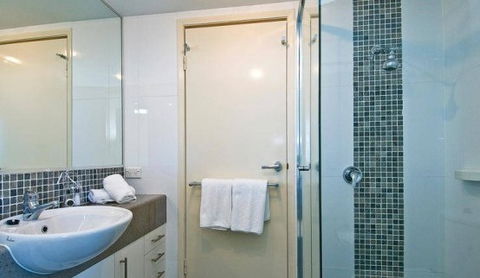 Aqualine Apartments - Accommodation Brisbane 4