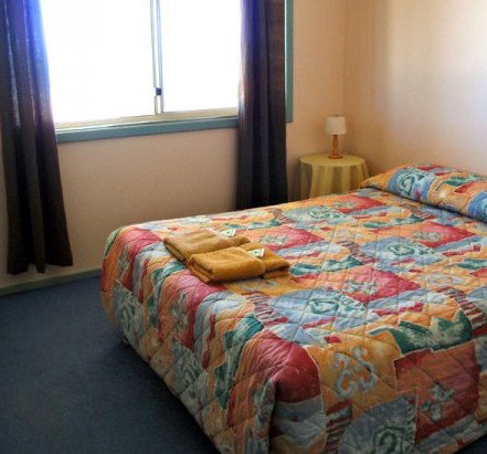 Bay Lodge Economy Beachfront - Accommodation Brisbane 4