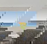 Sunshine Towers - Accommodation Brisbane