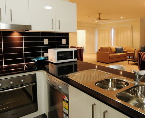 Gladstone City Central Apartment Hotel - Accommodation Brisbane 2