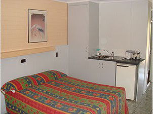 Emu Park Motel - Accommodation Brisbane 3