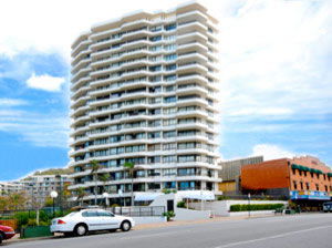 La Pacifique Holiday Apartments - Accommodation Brisbane 0