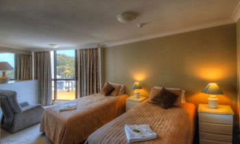 La Pacifique Holiday Apartments - Accommodation Brisbane 3