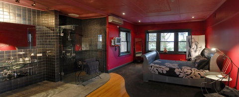 Oakdene Vineyards Guesthouse - Accommodation Brisbane 0
