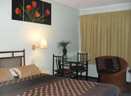Raceways Motel - Accommodation Brisbane 2