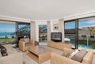 Bayview Beachfront Apartments - Accommodation Brisbane 3