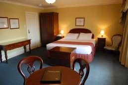 Quality Hotel Bentinck - Accommodation Brisbane 2