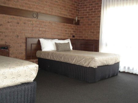 Albury Townhouse - Accommodation Brisbane 4