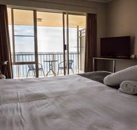 Beachcomber Hotel - Accommodation Brisbane