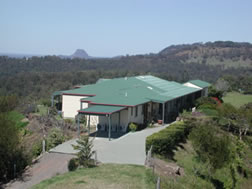 Eyrie Escape - Accommodation Brisbane 2