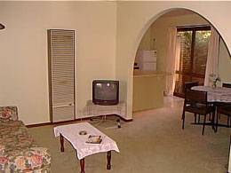 Hyatt Apartments - Accommodation Brisbane 0