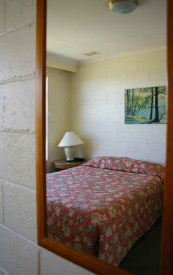 Mulgrave Court Motor Inn - Accommodation Brisbane 1