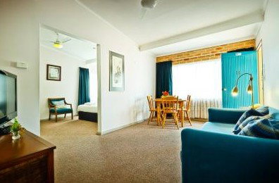 Premier Motor Inn - Accommodation Brisbane 2