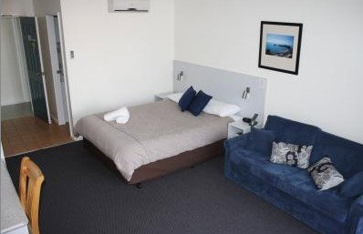 Lakeview Motor Inn - Accommodation Brisbane 2