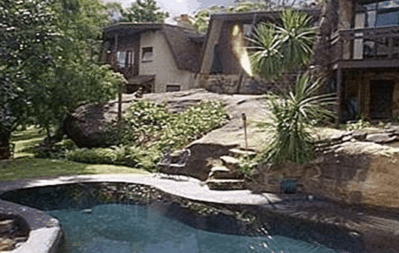 Studio Cottages Romantic Hideaway - Accommodation Brisbane 1