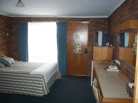Golden Palms Motel - Accommodation Brisbane 5