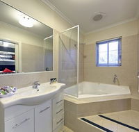 Comfort Inn And Suites Georgian Albury - Accommodation Brisbane