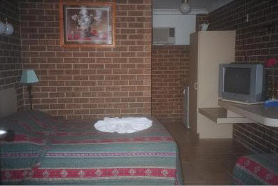 Buccaneer Motel - Accommodation Brisbane 1