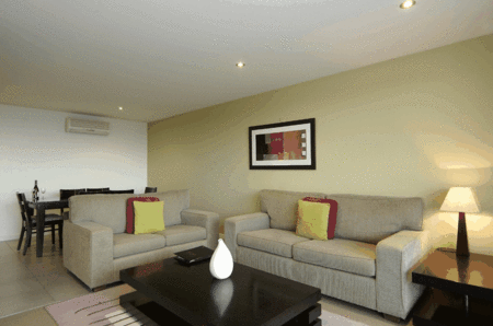 The Dolphin Apartments - Accommodation Brisbane 3